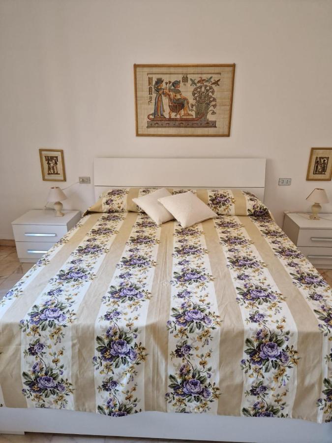 La Casa Di Angelica Apartment Каляри Екстериор снимка