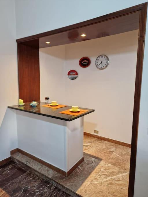 La Casa Di Angelica Apartment Каляри Екстериор снимка