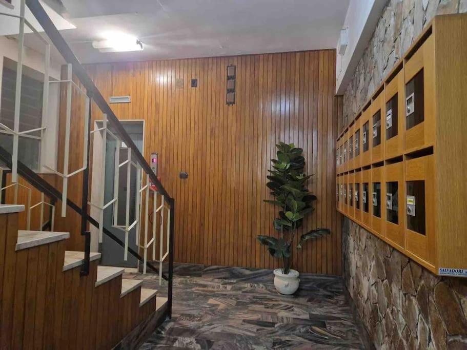 La Casa Di Angelica Apartment Каляри Екстериор снимка
