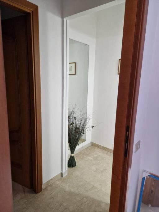 La Casa Di Angelica Apartment Каляри Екстериор снимка