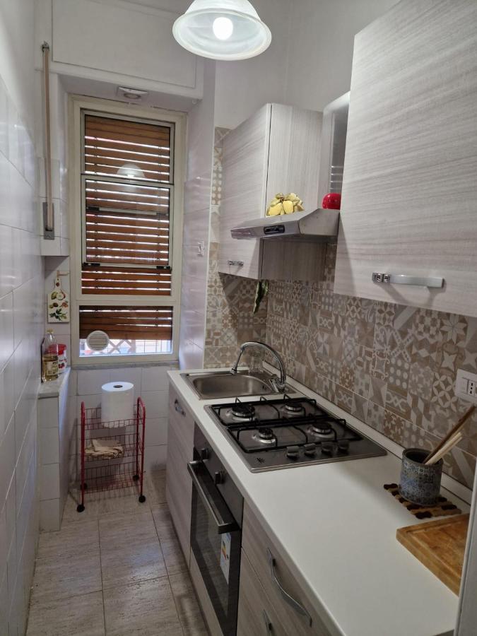 La Casa Di Angelica Apartment Каляри Екстериор снимка