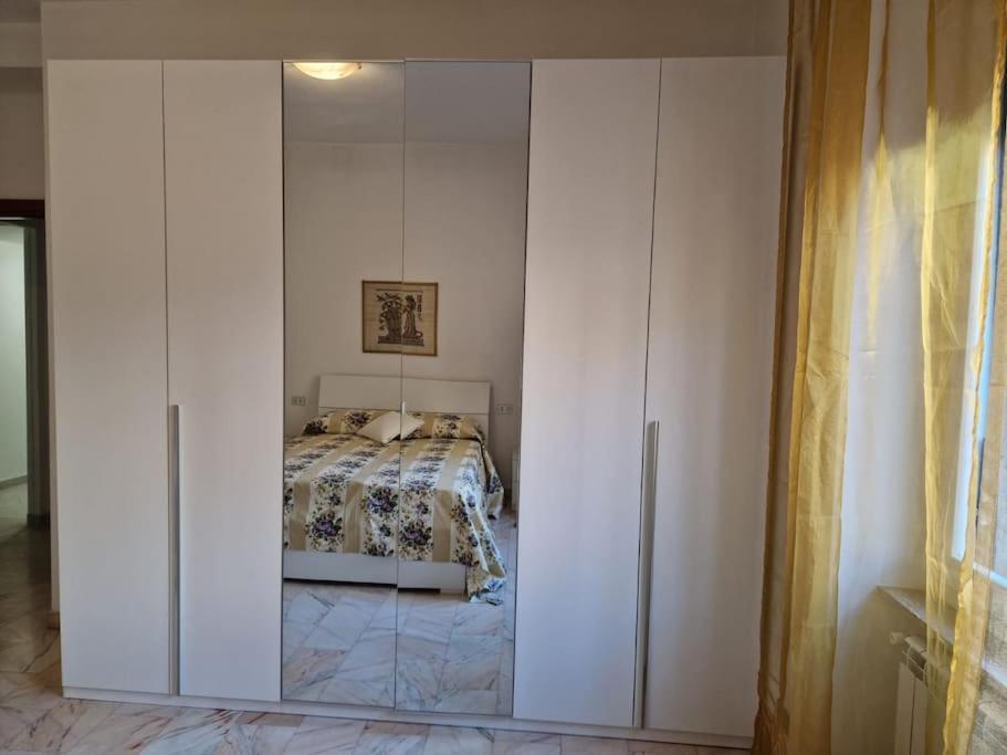 La Casa Di Angelica Apartment Каляри Екстериор снимка