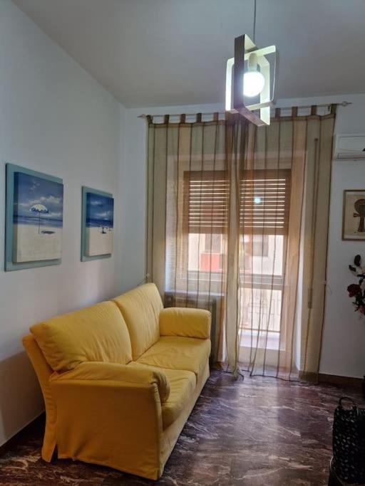 La Casa Di Angelica Apartment Каляри Екстериор снимка